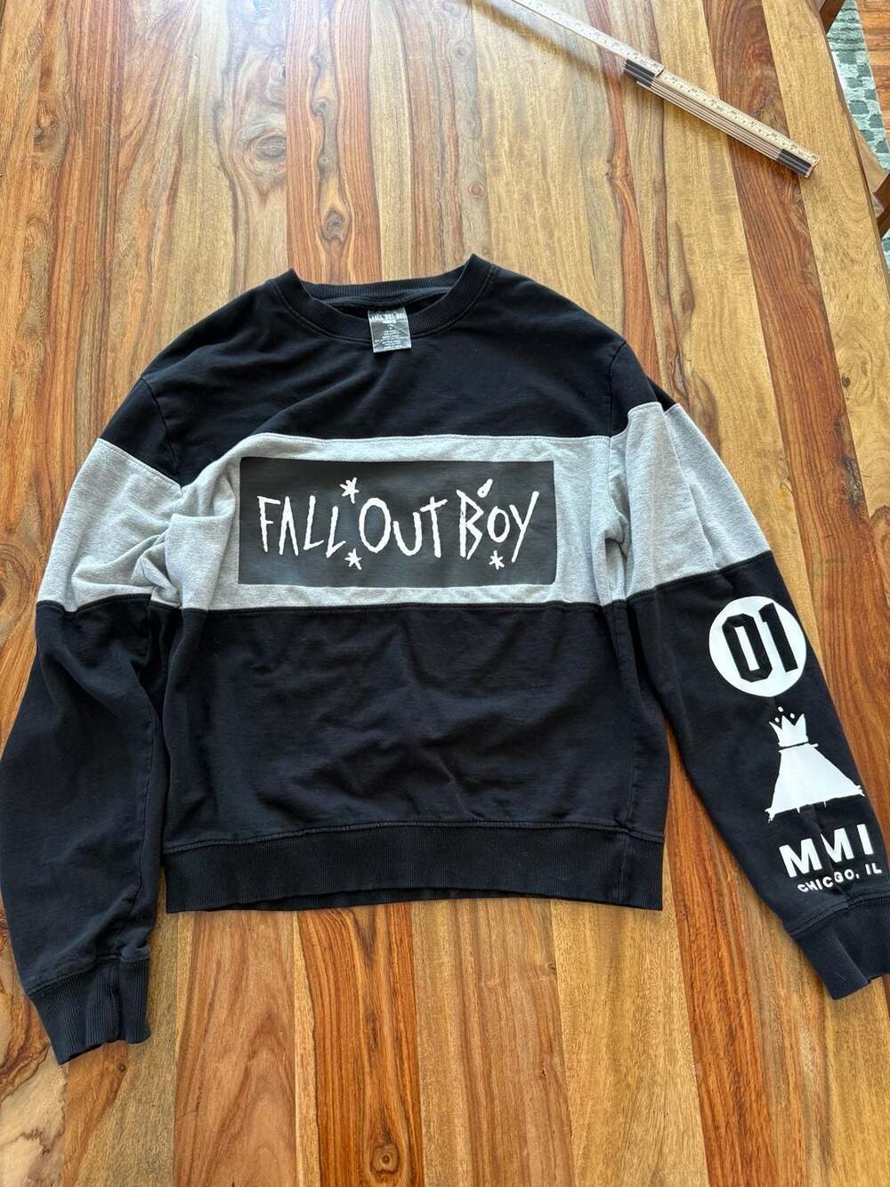 Fall Out Boy Manhead Colorblock Crewneck Size S Chicago MMI Sleeve Graphic